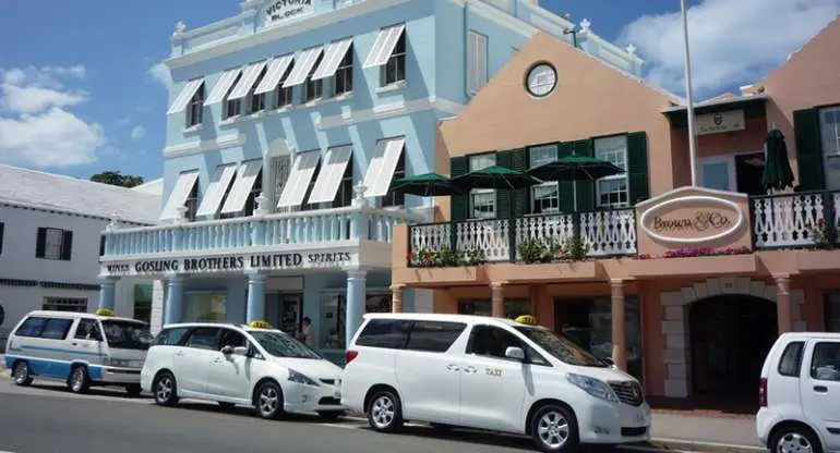 Enjoy comfortable Bermuda rides with BTOA taxi services.